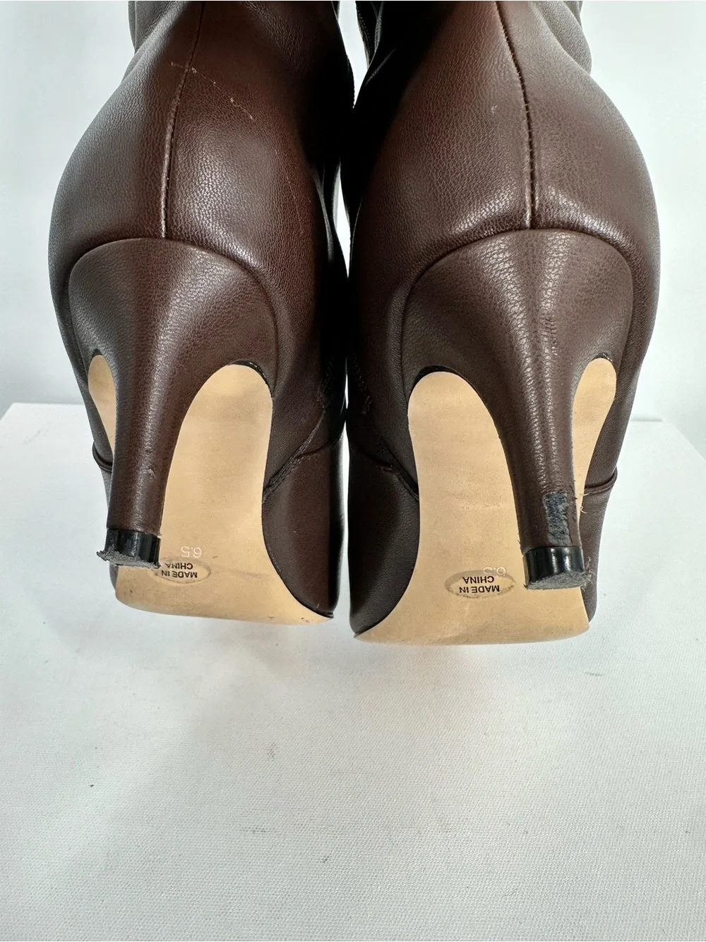 Women Faux Leather Chocolate Brown Pointed Knee High Boots Kitty Heels Size 6.5